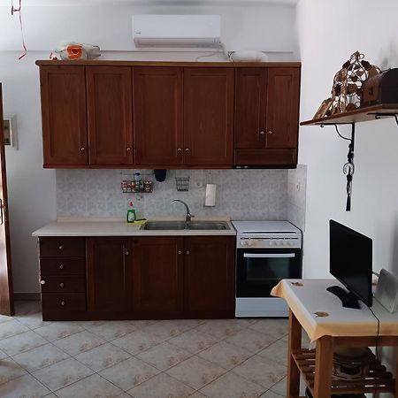 The Small House In The Olive Grove Lefokastro Extérieur photo
